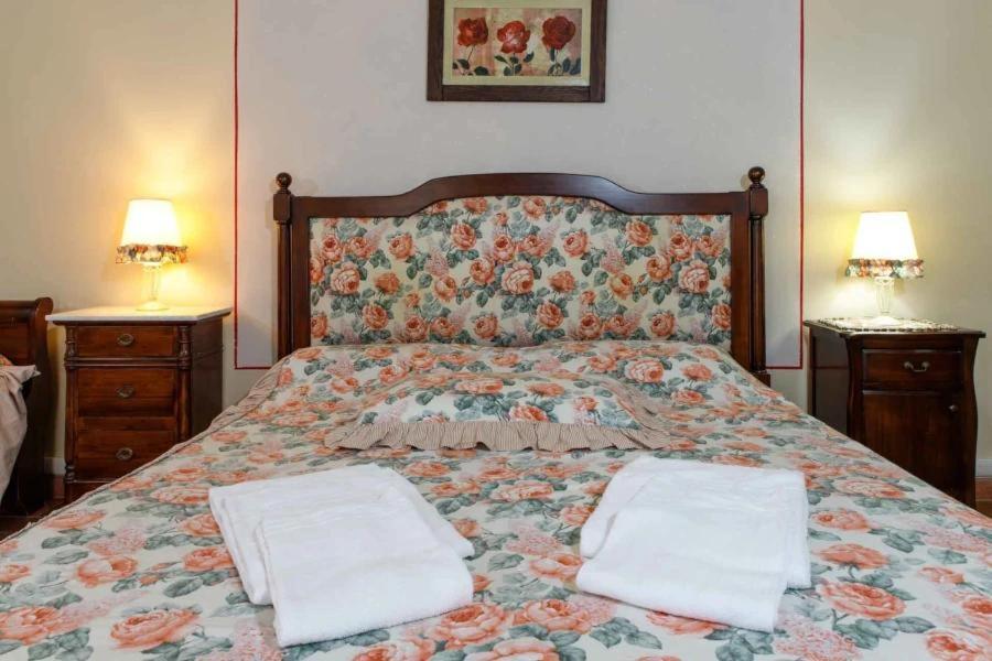 Podere Bucine Farm stay Lari